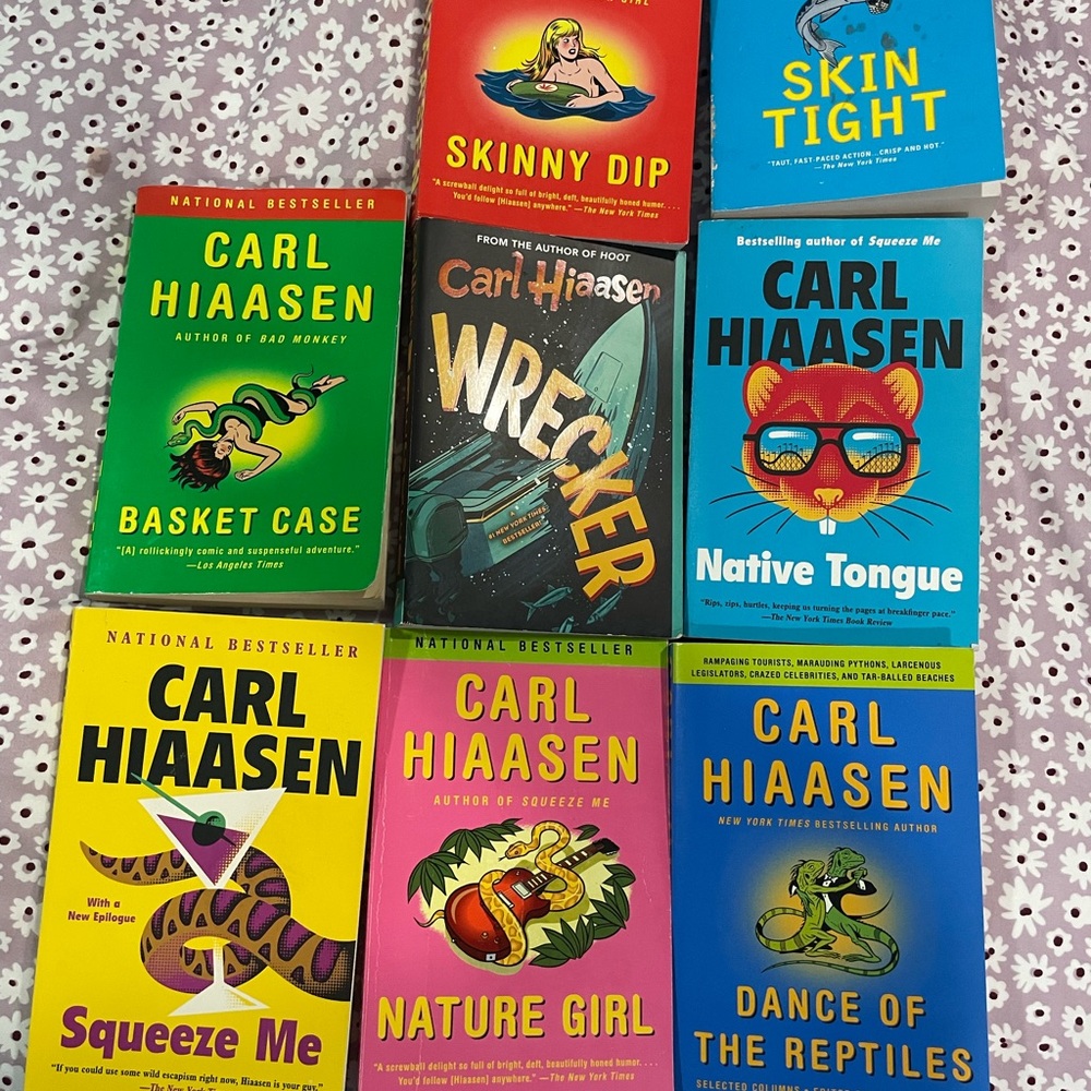 Book Collection - Carl Hiaasen collection all well taken care of